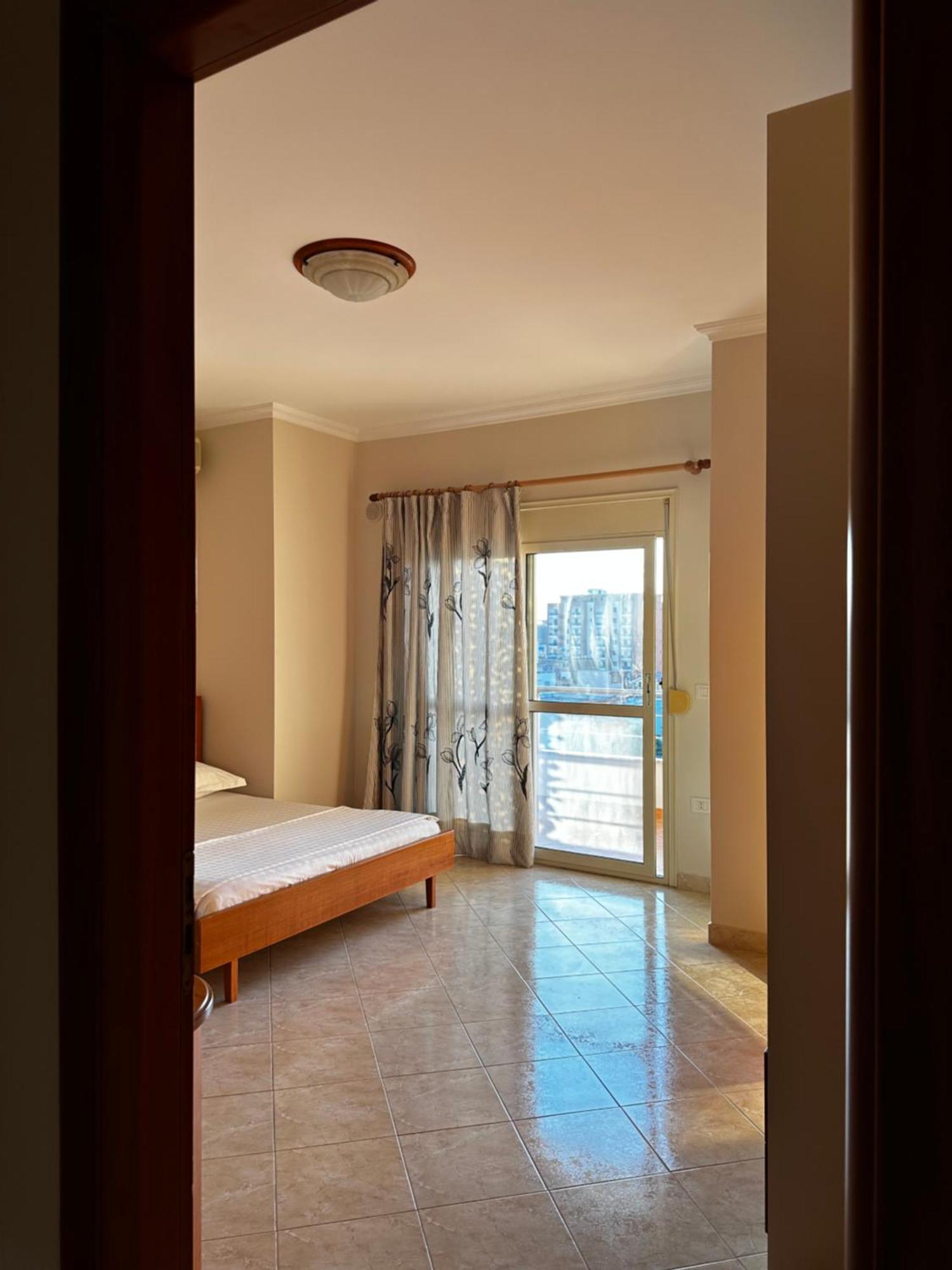 Ami Apartament Влёра Экстерьер фото