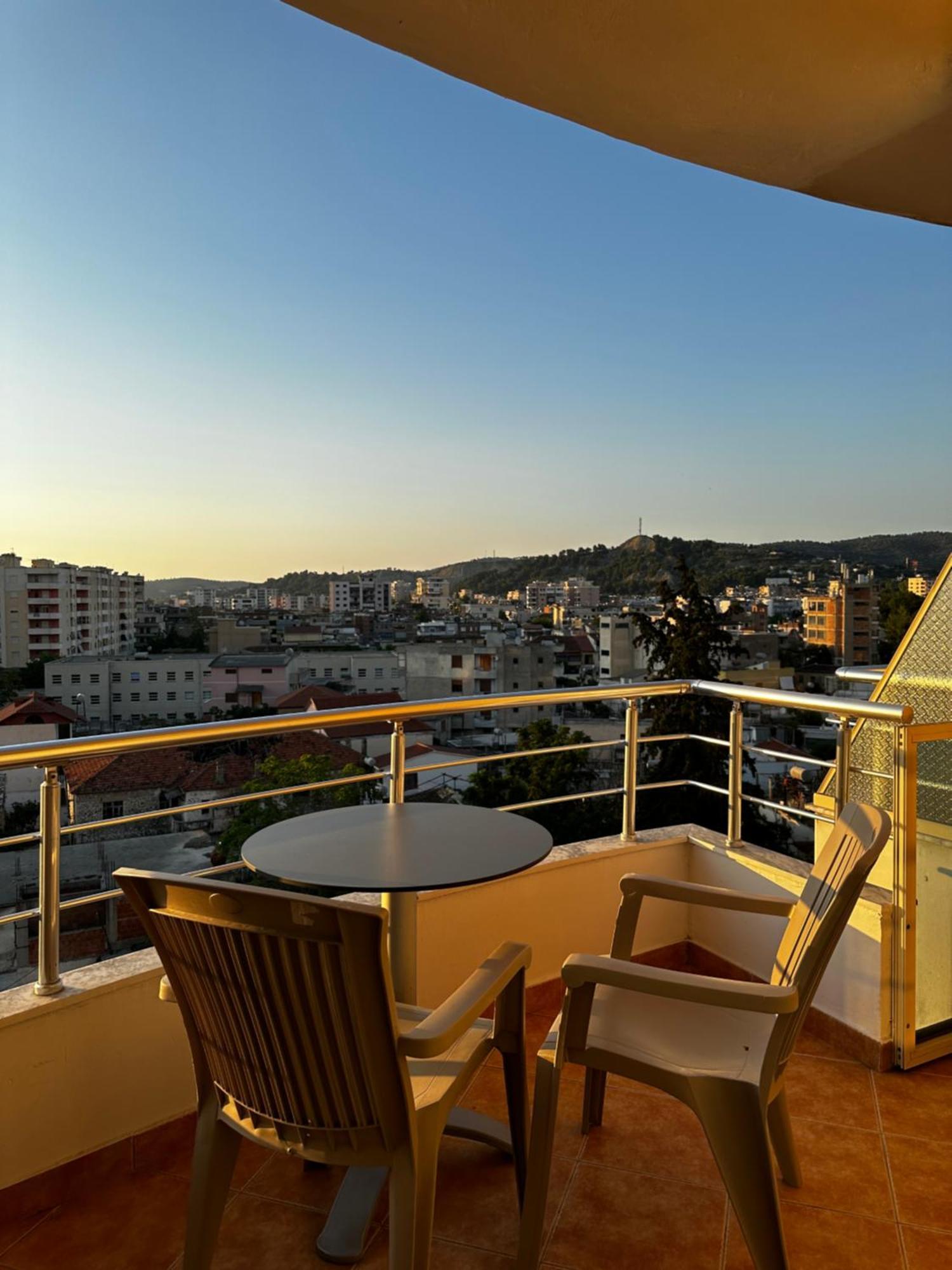 Ami Apartament Влёра Экстерьер фото